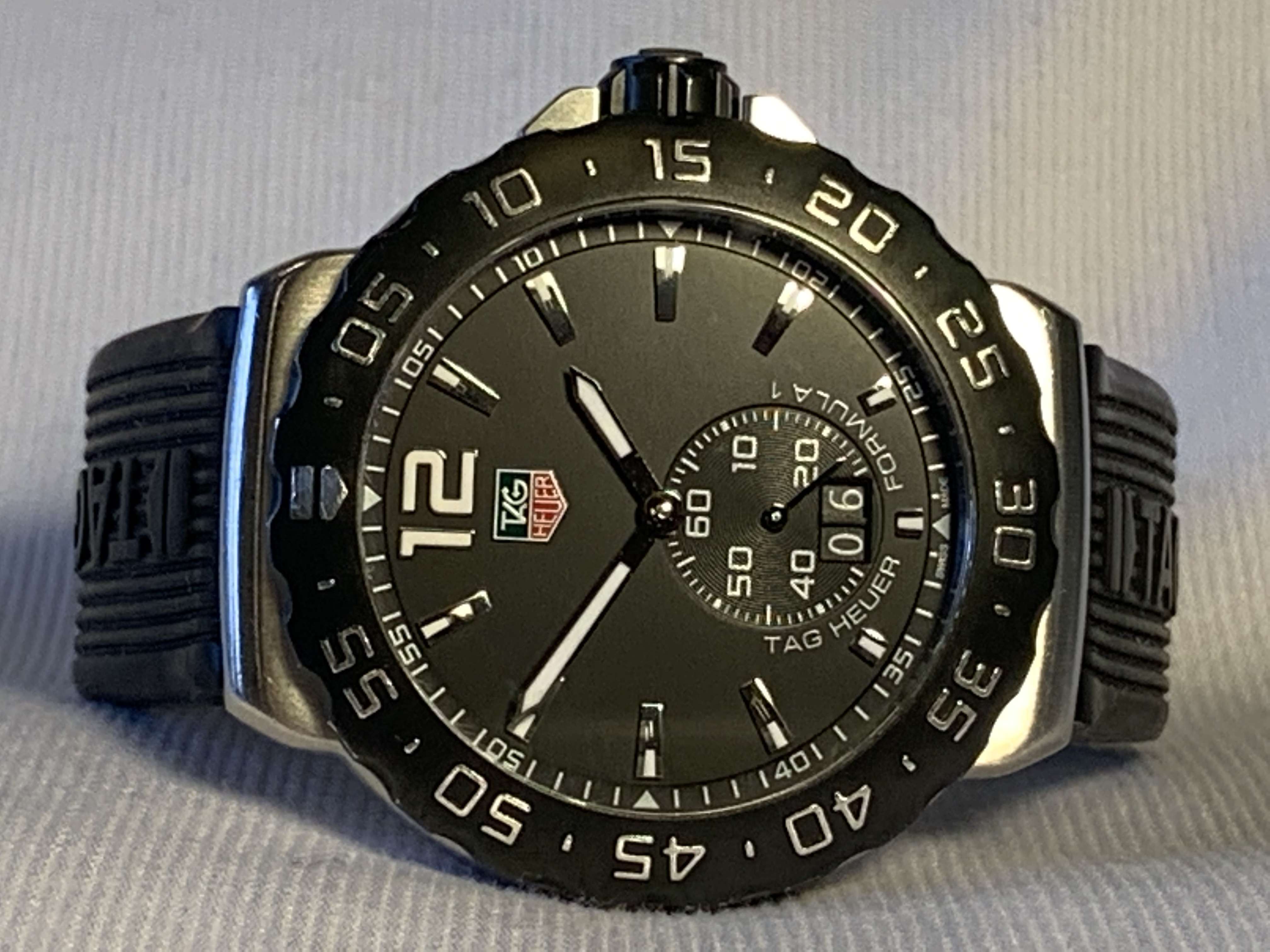 tag heuer f1 grande date